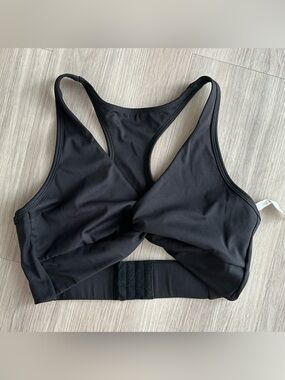 Pchee Bum Black Twist Sports Bra